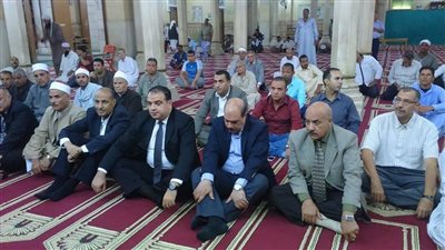 بالفيديو والصور.. محافظ الفيوم يحتفل بالعام الهجري الجديد