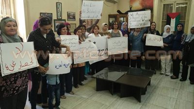 وقفة تضامنية للمرأة الفلسطينية بالقاهرة لدعم سفينتي كسر حصار غزة