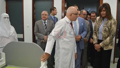 محمد غنيم يستعرض تجربة نجاح مركز الكلى بالمنصورة