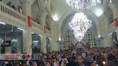 بدء احتفالات أعياد الميلاد بالغربية والأقباط يقيمون الصلوات والترانيم