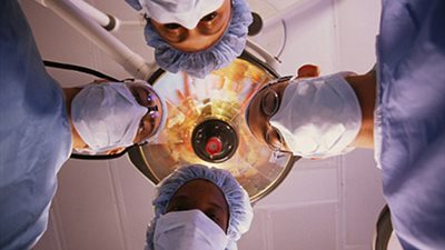 بالصور.. أغرب 10 حقائق عن المخ.. لا يشعر بالألم.. ينشط أثناء النوم.. الشخص صاحب الرأس الكبيرة يتمتع بنسبة ذكاء عالية.. والرجل أذكى من المرأة.. و