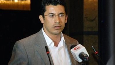 مساعد وزير الرياضة يجتمع برئيس المصري البورسعيدي لدعم النادي