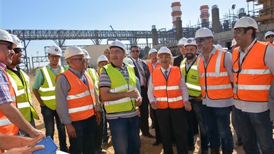 بالصور..وزير الكهرباء يتفقد أعمال «محطة» العاصمة الإدارية الجديدة