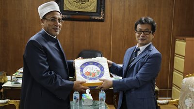 أمين «البحوث الإسلامية» يستقبل وفد السفارة الصينية