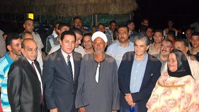 وزير البيئة يتفقد نقطة تجميع وكبس قش الأرز بمدينة القنايات