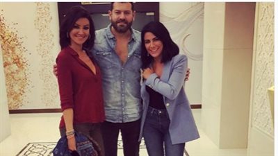 أروى جودة تنشر صورها مع عمرو يوسف في دبي