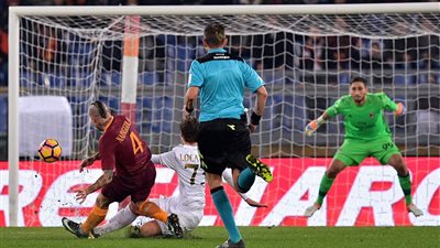 بالفيديو.. روما يفوز على ميلان بثنائية في قمة الدوري الإيطالي