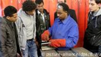 تعرف على شروط عمل طالبي اللجوء والمهاجرين في ألمانيا