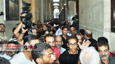 بدء مغادرة الأقباط كنيسة العذراء بالزيتون