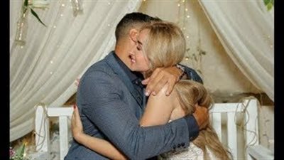 أحمد فهمي يوجه رسالة طمأنة لخطيبته هنا الزاهد (فيديو)