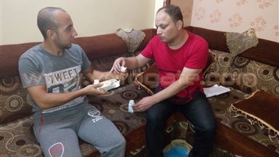 بالفيديو.. النصب باسم العلاج من فيروس C على أهالي الشرقية