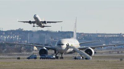 هبوط اضطراري لطائرة أمريكية بسبب جهاز «تابلت»