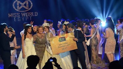 بالصور.. فرح شعبان تفوز بلقب ملكة جمال مصر لعام 2017