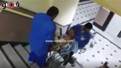 تعطل مصعد المرضى في مستشفى التأمين الصحي بالفيوم (فيديو)