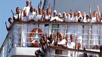 مغادرة 185 معتمرا من موانئ 