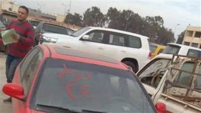 جمارك مطار القاهرة تعرض اليوم ٢٥ سيارة في مزاد علني | صور