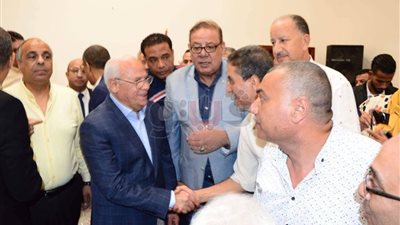 محافظ بورسعيد يطالب بتطبيق نظام الاستثمار الرياضي