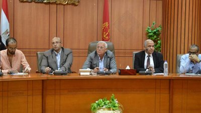 حل مشكلات المستثمرين في مجمع الصناعات الثاني ببورسعيد تمهيدا لافتتاحه