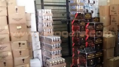 ضبط 5774 زجاجة خمور بمخزن في القليوبية