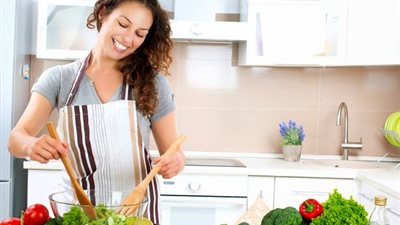 أشهر أخطاء «الإتيكيت» المرتكبة دون قصد