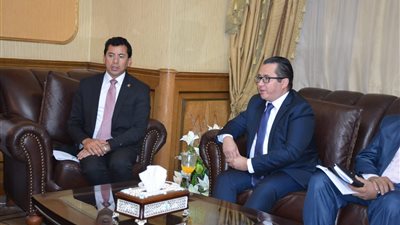 أشرف صبحي يبحث التعاون مع وزير التنمية المجتمعية بكازاخستان