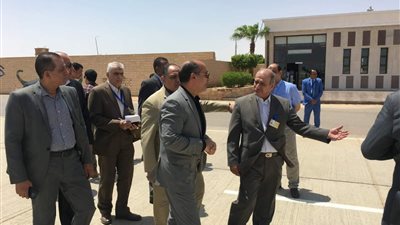 وزير الطيران المدني يتفقد مطاري أبو سمبل وأسوان الدولي