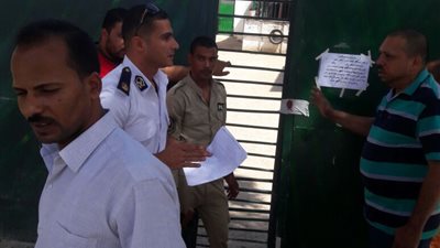 بالصور.. غلق مصنعي أكسجين ورخام في الغردقة