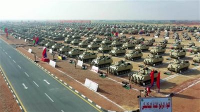 السيسي يشهد الاحتفال بافتتاح قاعدة 