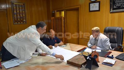 محافظ الإسماعيلية يقرر استئناف العمل لمشروع مجمع الورش الحرفية