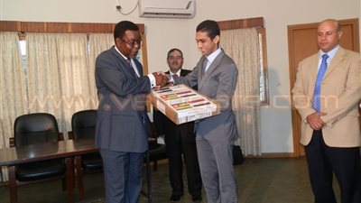 بالصور.. مصر تقدم مساعدات لوجستية لجامعة لومي