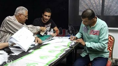 29 مرشحا يتقدمون بأوراقهم لانتخابات المصري