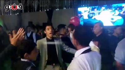 بالفيديو.. «أكرم وعبد العزيز توفيق» يرقصان على الشعبي في زفاف شقيقهما