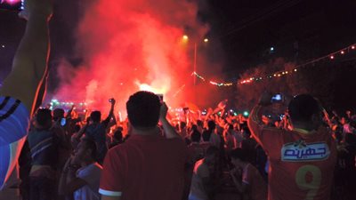 فرحة جهور الأهلي تزلزل «تويتر» و«فيس بوك».. فاطمة: «والله بعودة».. محمد: «وحشتنا وقفة رمضان».. سيد: «شكرًا كابتن زيزو».. نجوى: « هو ينفع الدوري ا