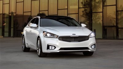 بالصور.. كيا تختبر سياراتها Cadenza 2017