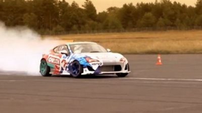 تويوتا GT86 تسجل أسرع توقيت في العالم