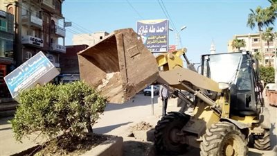 حملة مكبرة لرفع مخالفات اللافتات الإعلانية بدمياط