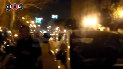 بالفيديو.. سميرة محسن تعزى عمرو يوسف في وفاة والده بسيارتها