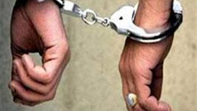 طالبة تتهم قهوجيًا بالتحرش الجنسي بها في الخصوص