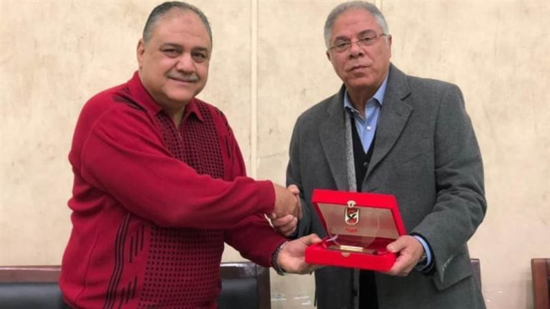 فايز عريبي رئيس نادي