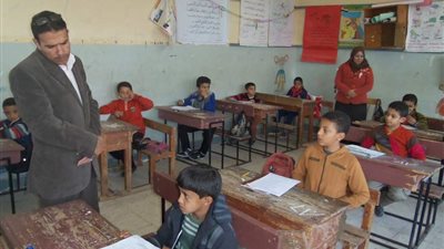 بالفيديو والصور.. بدء امتحانات الفصل الدراسي الأول بجنوب سيناء