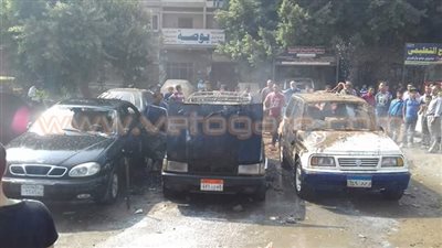 بالصور.. اشتعال 3 سيارات في حريق جراج كريستال عصفور بشبرا الخيمة