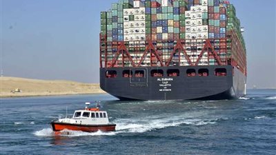 موانئ بورسعيد تشهد دخول وخروج 21 سفينة