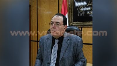 أحمد حسني يطمئن على العملية التعليمية بكليات الأزهر للبنات