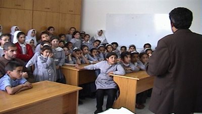 مساعد وزير التربية والتعليم يتفقد مدارس السويس