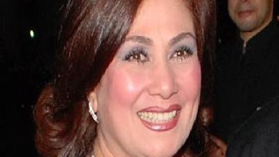 الفنانة 