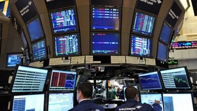 تراجع الناتج الصناعي الأمريكي للشهر الثاني على التوالي