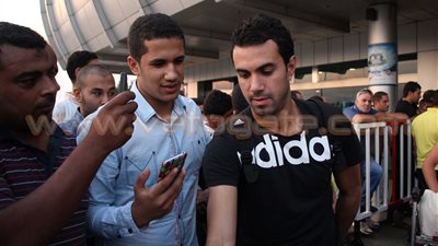 بالصور.. علامات الحزن تظهر على  لاعبي الزمالك بمطار القاهرة