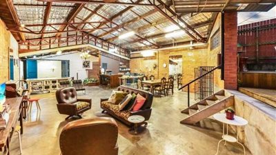 سر مستودع قديم تم عرضه للبيع بمليون جنيه إسترليني (صور)