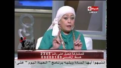 بالفيديو.. مؤسسة «فرحك من غير عريس»: «بعت الدبلة وجبت بتمنها كلب»