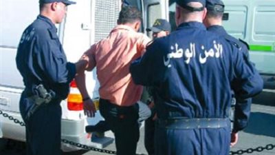 توقيف جزائري قادم من اليمن للاشتباه في انتمائه للقاعدة